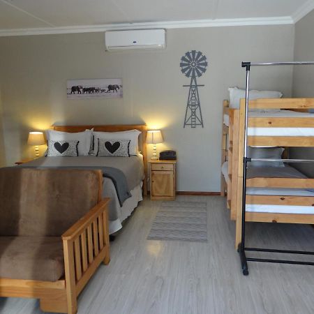 La Paix Guesthouse Beaufort Wes Buitenkant foto